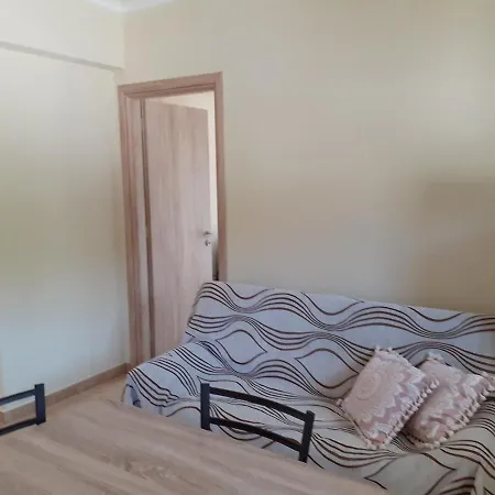 Maria's - * Κατελειός