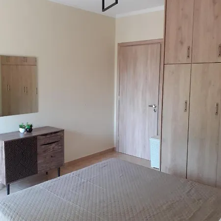 Maria's - * Katelios